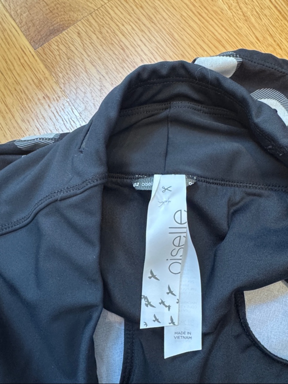Oiselle Roga Shorts - Picture 4 of 4